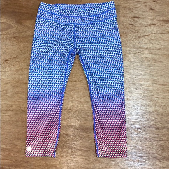 Athleta Pants - Athleta Vivid Sonar Capris Womens size large